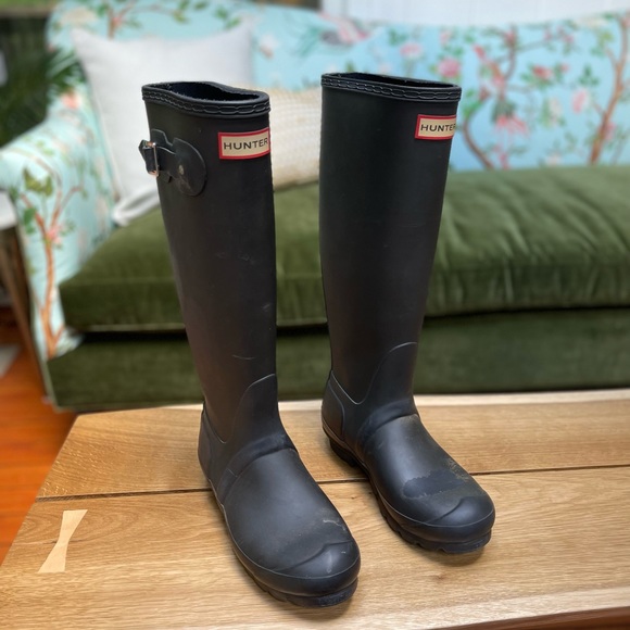 Hunter Tall Rain Boots Size 6 - Picture 3 of 11